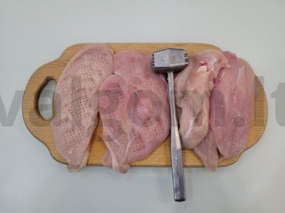 Vištienos filė orkaitėje su ananasais ir sūriu Žingsnis 1