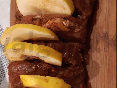 Kvapni kiauliena, kepta su slyvom rankovėje Žingsnis 2