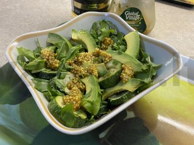 Žalias salotas su cukinijomis ir prancūziška garstyčia Žingsnis 5