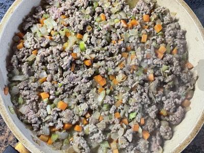 Bolognese makaronai su vynu Žingsnis 5