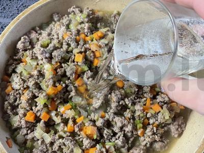 Bolognese makaronai su vynu Žingsnis 6