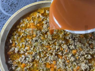 Bolognese makaronai su vynu Žingsnis 9