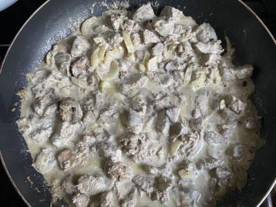 Vištienos kepenėlės, troškintos grietinėje Žingsnis 3