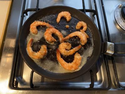 Makaronai su krevetėmis Žingsnis 1