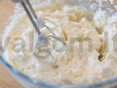 Namų šokoladinis tortas su kefyru ir kremu Žingsnis 11