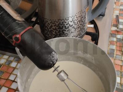 Namų blynai su pienu ir raugintu pienu Žingsnis 3