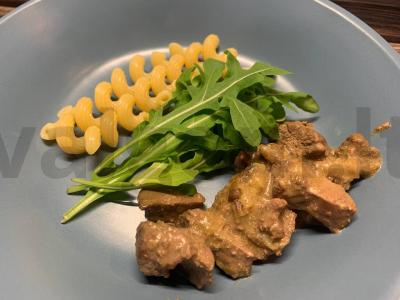 Kepenėlės grietinėlės ir svogūnų padaže „Švelni“ pagrindine nuotrauka