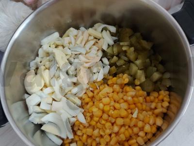 Salotas „Skanaus“ su dešrelėmis Žingsnis 3