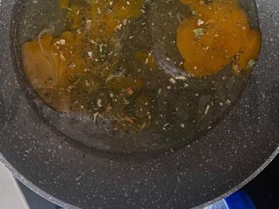 Neapolietiškas pusryčių patiekalas su karbonaidu Žingsnis 2