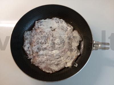 Kepta žiedinė kopūstai su vištiena Žingsnis 2