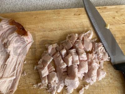 Salotos su kukurūzais ir rūkytomis krūtinėlėmis Žingsnis 3