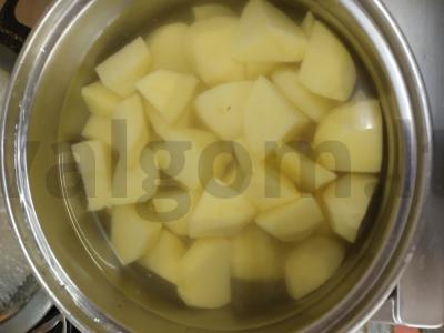 Indėnų troškinys su bulvių koše Žingsnis 1