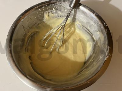 Traškus naminis keksiukas su kondensuotu pienu Žingsnis 6