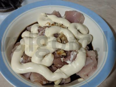 Vištiena prancūziškai su česnaku ir krapais Žingsnis 1