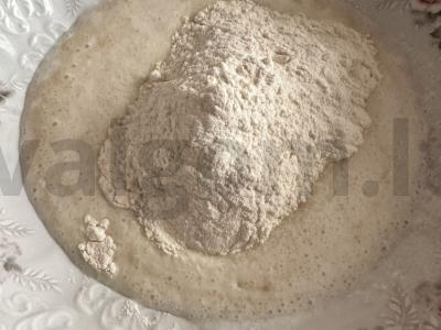 Mielinės blynai su mango pusryčiams Žingsnis 3