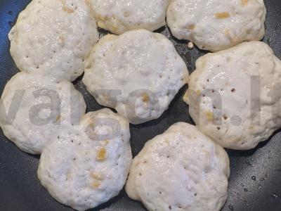 Mielinės blynai su mango pusryčiams Žingsnis 7