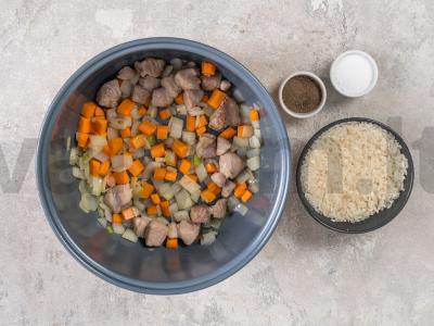 Kumpio plovas lėtojoje viryklėje Žingsnis 2