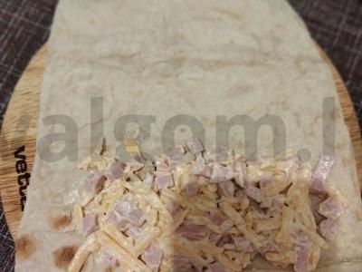 Sotūs vamzdeliai su kumpiu ir sūriu Žingsnis 3