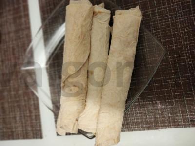 Sotūs vamzdeliai su kumpiu ir sūriu Žingsnis 4