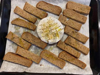 Keptas kamamberas su skrudinta duona Žingsnis 3