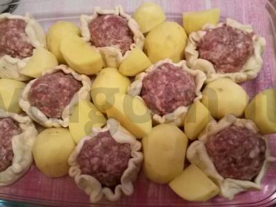 Kotletai su grybais sluoksniuotoje tešloje Žingsnis 4