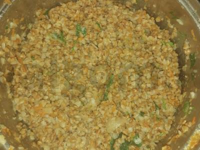 Grikių košė su daržovėmis pagrindine nuotrauka