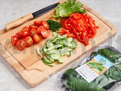 Lengvas salotas „Oro gurkšnis“ Žingsnis 1