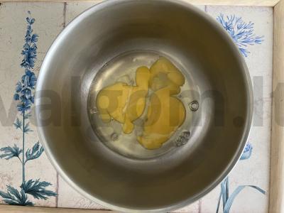 Ploni blynai su pienu ir sviestu Žingsnis 1