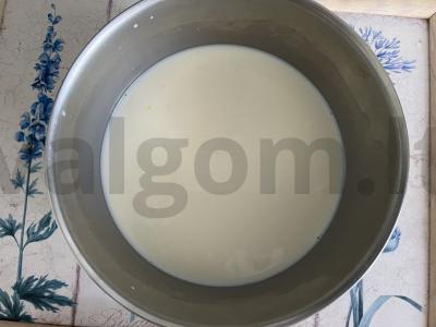 Ploni blynai su pienu ir sviestu Žingsnis 2