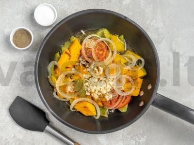 Graikiška moliūgų patiekalas su žolelėmis Žingsnis 3