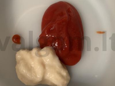 Kepta vištienos blauzda su krienais ir pomidorų padažu Žingsnis 2