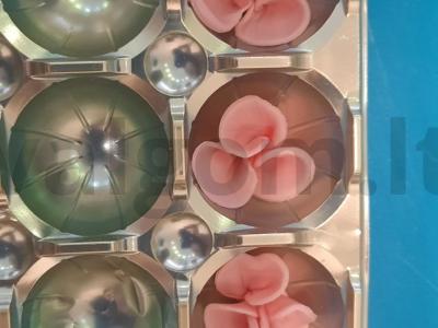 Gėlytės iš masės torto dekoravimui Žingsnis 7