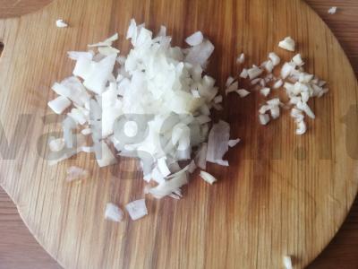 Vištienos lazdelės džiūvėsėliuose Žingsnis 3