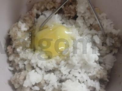 Konservuotų žuvies kotletai Žingsnis 5