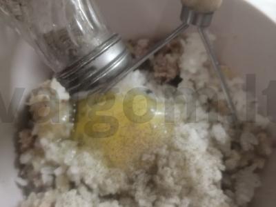 Konservuotų žuvies kotletai Žingsnis 6