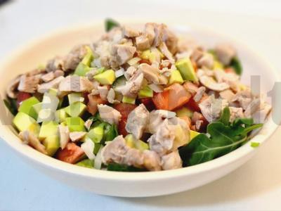 Salotas „Naudingas vakarienei“ pagrindine nuotrauka