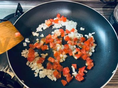 Vištienos sriuba su sūrio kukuliais „Greitai paruošiama“ Žingsnis 4