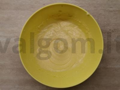 Raudonojo aksomo keksiukai su kremu Žingsnis 1