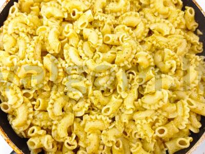 Makaronai su krevetėmis grietinėlės padaže su pesto Žingsnis 5