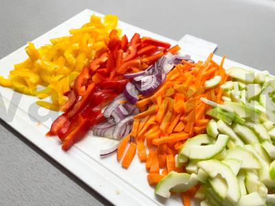 Kiauliena saldžiarūgščiame padaže su ryžiais Žingsnis 4