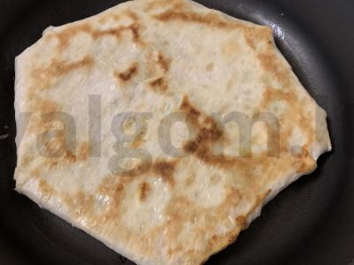 Lavašas su dešros, pomidorų ir kiaušinių įdaru Žingsnis 7