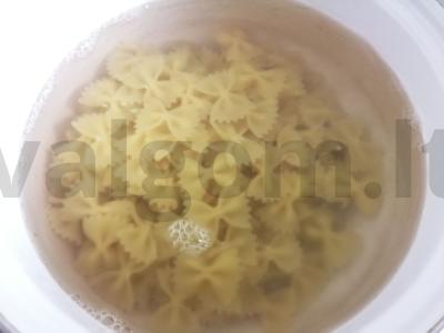 Makaronai su sūriu „Grietinėlės“ Žingsnis 3