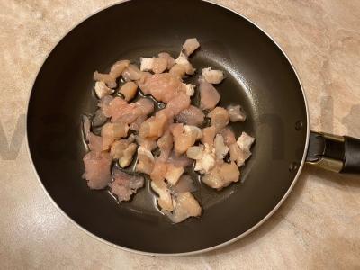 Sotūs sūrio tortilija su daržovėmis, pievagrybiais ir mėsa Žingsnis 1