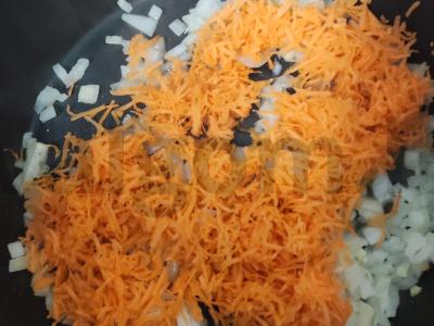 Ryžiai su grybais ir daržovėmis vegetariški Žingsnis 1