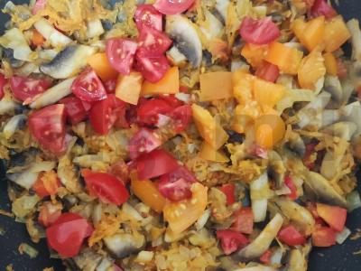 Ryžiai su grybais ir daržovėmis vegetariški Žingsnis 3