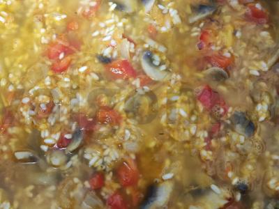 Ryžiai su grybais ir daržovėmis vegetariški Žingsnis 4