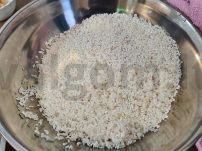 Plovas su aviena ir avinžirniais katile Žingsnis 2