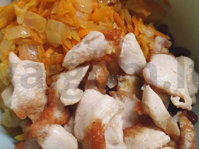 Salotas „Madonna“ su vištiena ir raudonais pupelėmis Žingsnis 4