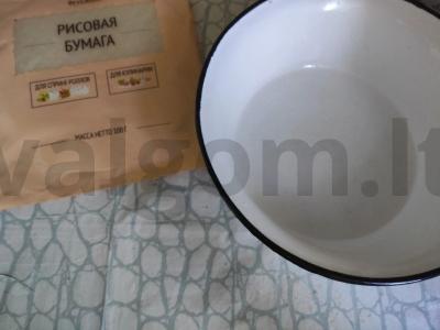 Daržovių, krevečių ir salotų spring roll'ai Žingsnis 3