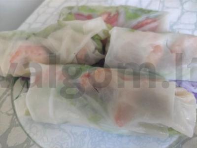 Daržovių, krevečių ir salotų spring roll'ai pagrindine nuotrauka